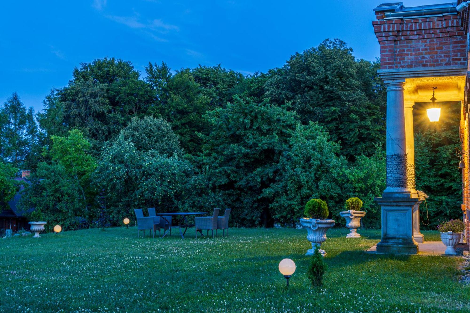 Dworek Atrium Tomaszów Lubelski Dış mekan fotoğraf